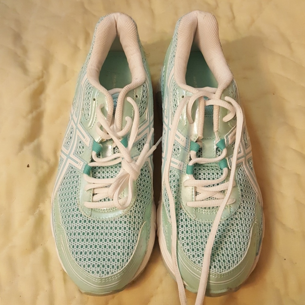 Asics size 8 1/2